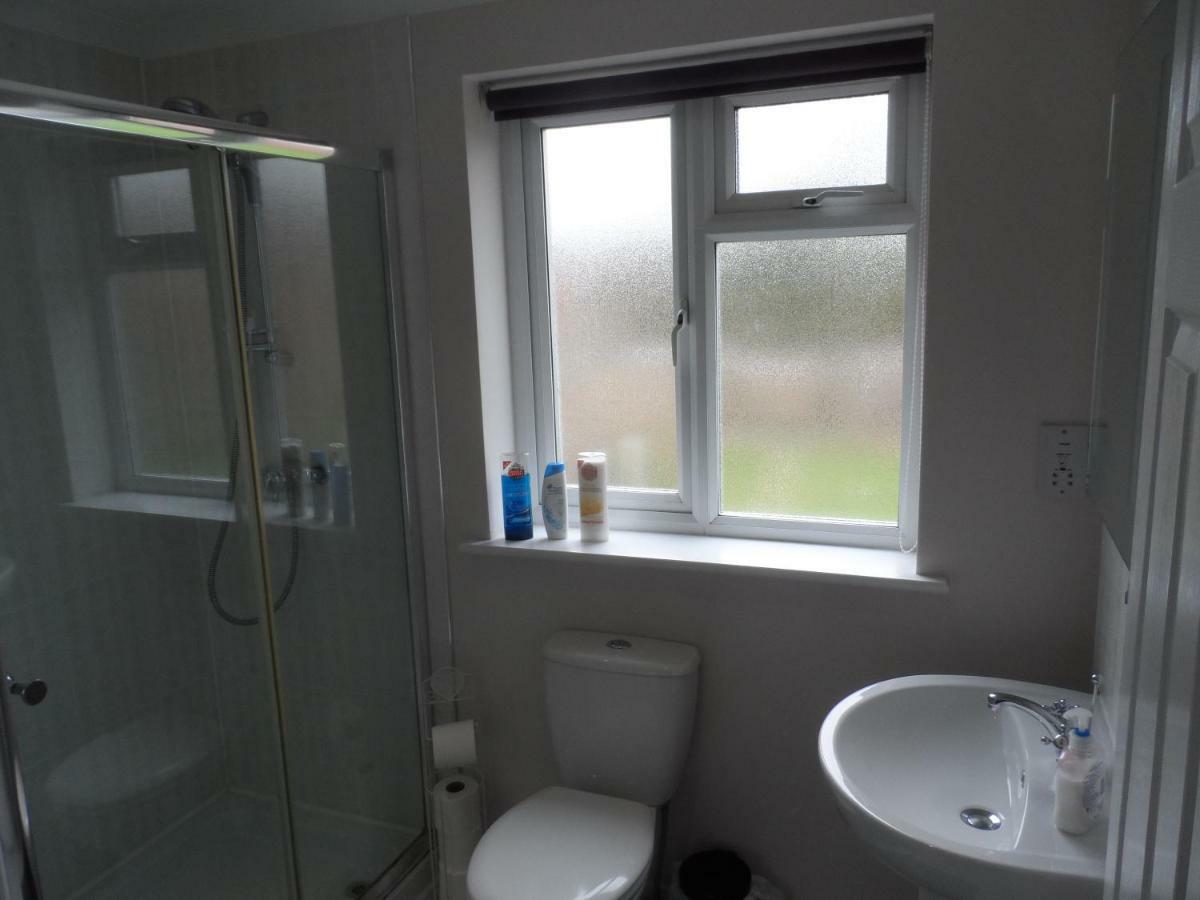 Mayfields Guest House Wokingham Esterno foto